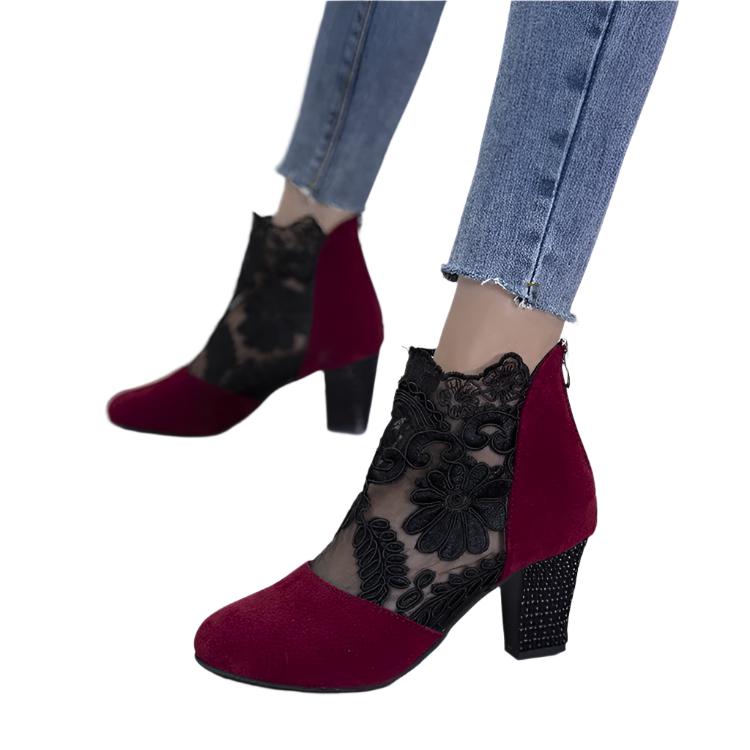 Size 10.5 Women's Black Lace Embroidered Ankle Boots