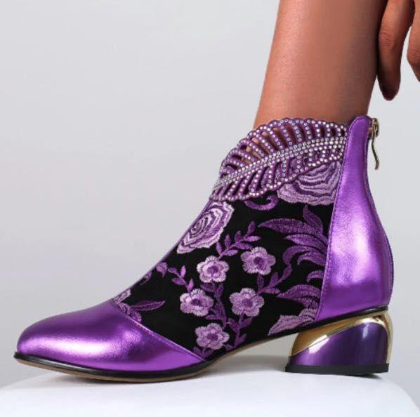 Size 10.5 Women fashion embroidered flower hollow leaf block heel boots