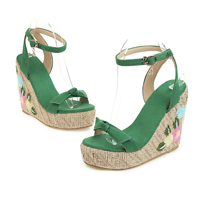 Size 13 cute flower carved espadrille platform wedge sandals with ankle strap