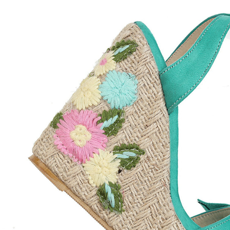 Size 13 cute flower carved espadrille platform wedge sandals with ankle strap