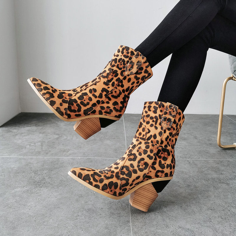 Size 12 pull on wedge heels booties pointed toe